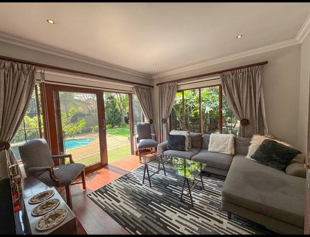 5 BEDROOM HOUSE FOR SALE IN MIDSTREAM ESTATE